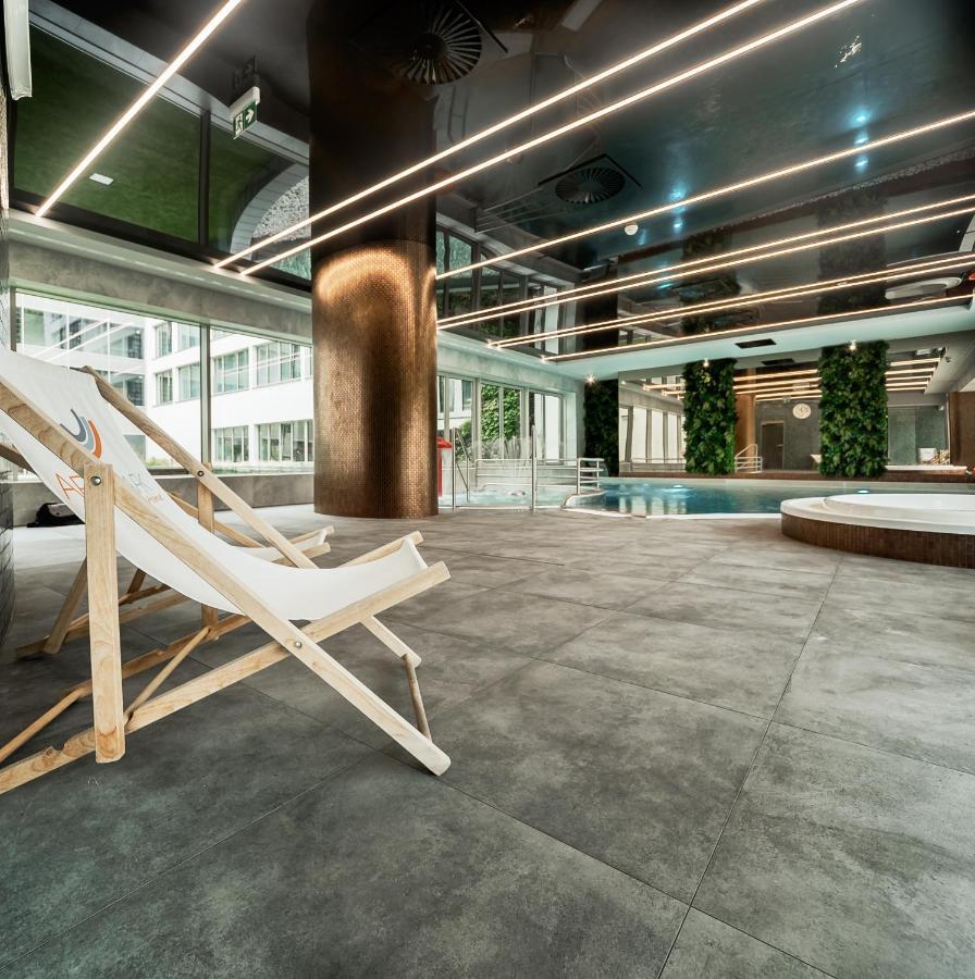 Lividus Apart Park By Lev&Sons Apartments シフィノウイシチェ エクステリア 写真